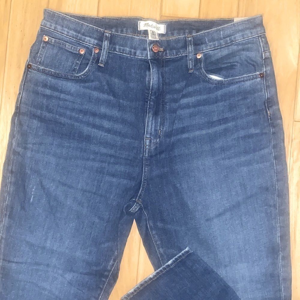 Madewell “The High-Rise Slim Crop Boyjean in
Barksdale Wash”! - Picture 3 of 12